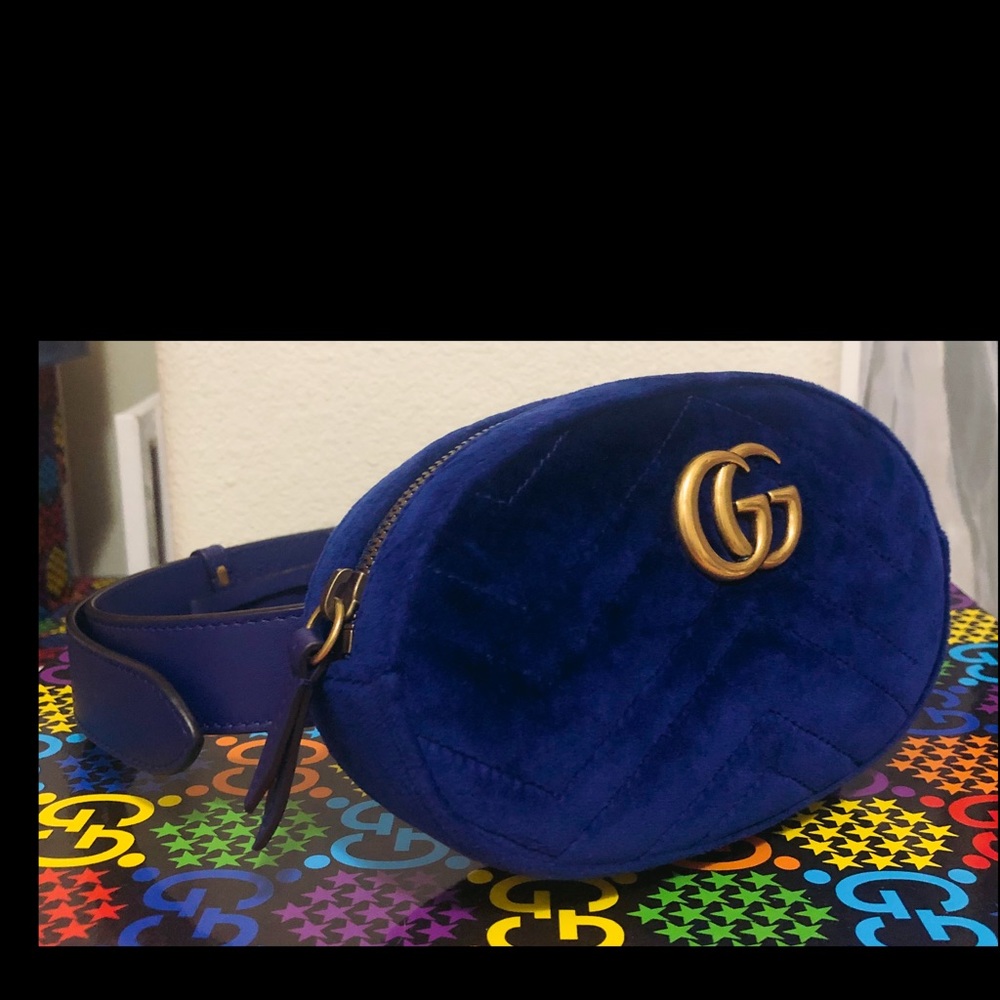 ***** SOLD ******Brand new Gucci Marmont Bleu Velvet belt/Bum/waist bag size 85